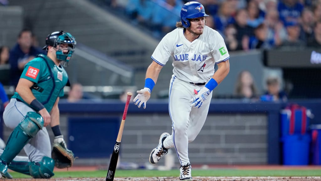 LIVE: Blue Jays make all-important first move